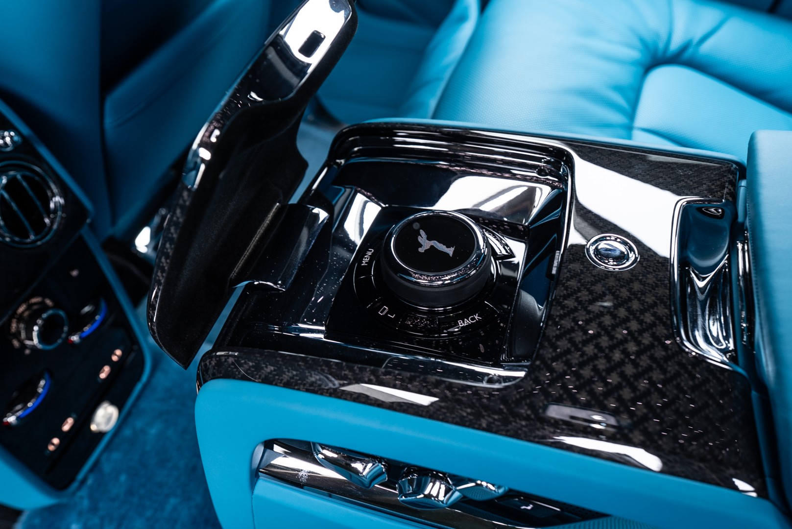 2026 ROLLS ROYCE CULLINAN | BLACK BADGE | CLOUD DESIGN INTERIOR | FULL OPTION